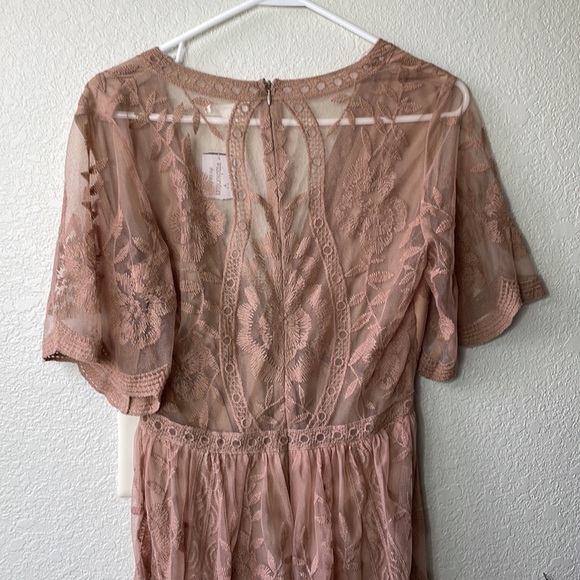 Honey Punch lace maxi dress - Picture 7 of 8